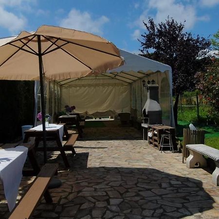 Praves Casa Madrazo Con Piscina Y Parrillas المظهر الخارجي الصورة