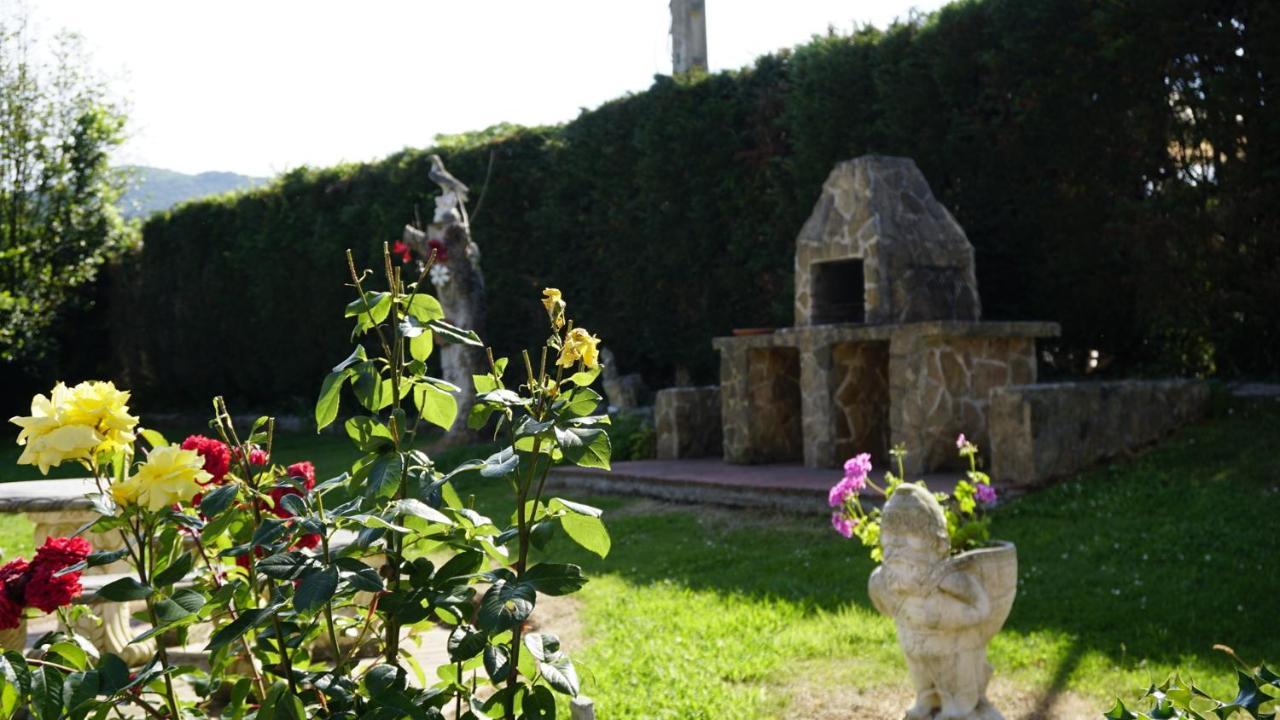 Praves Casa Madrazo Con Piscina Y Parrillas المظهر الخارجي الصورة